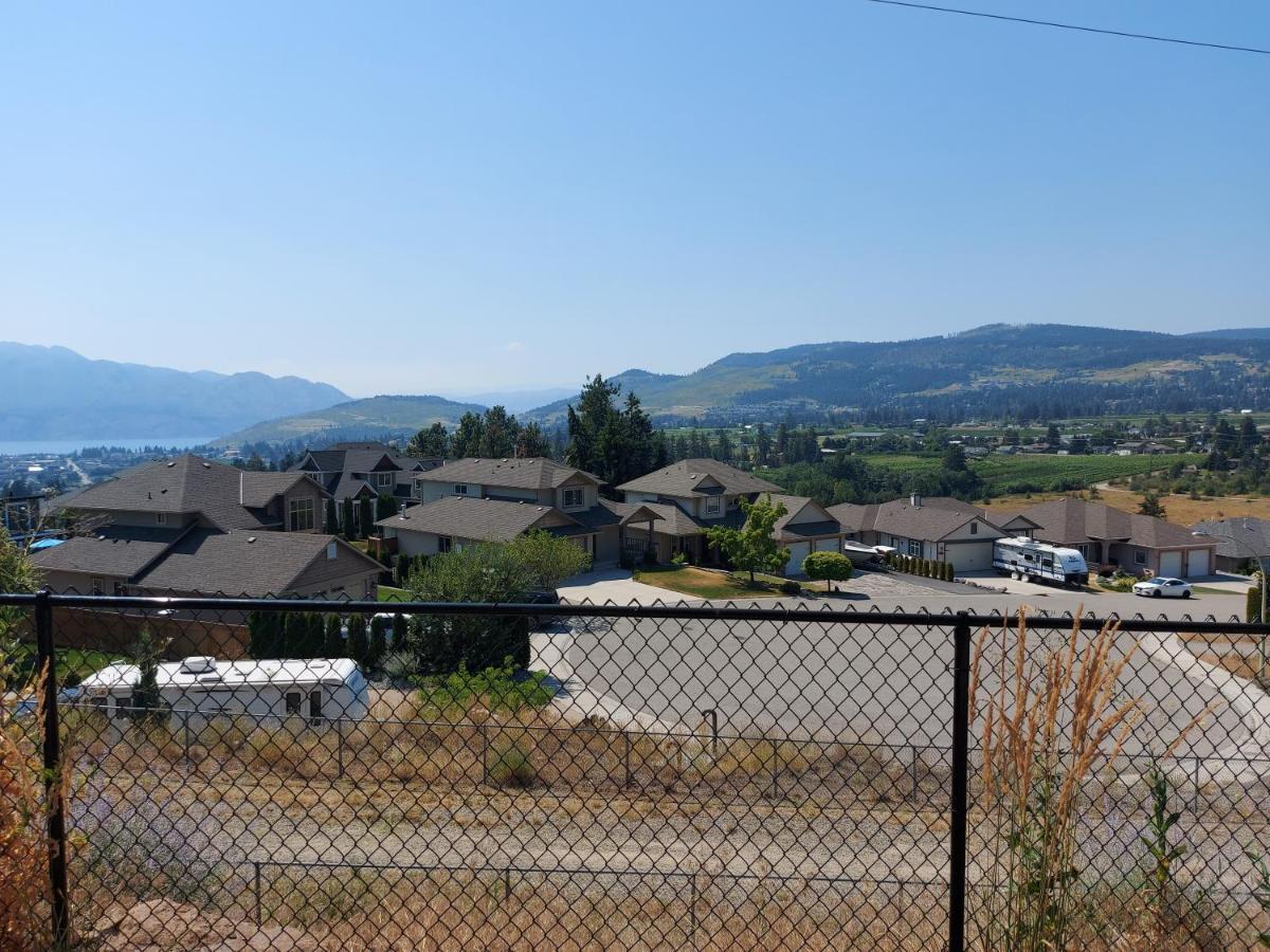 Peaceful And Spacious Lake View West Kelowna Exterior photo